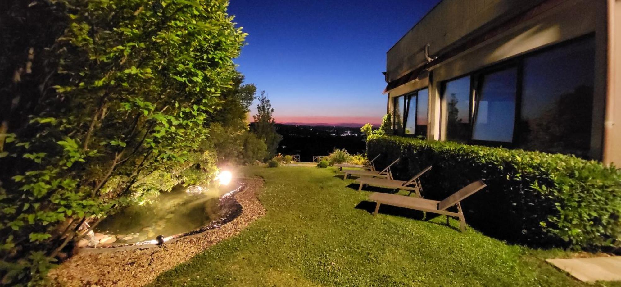 Bellavista Suite Spa Staffolo Esterno foto