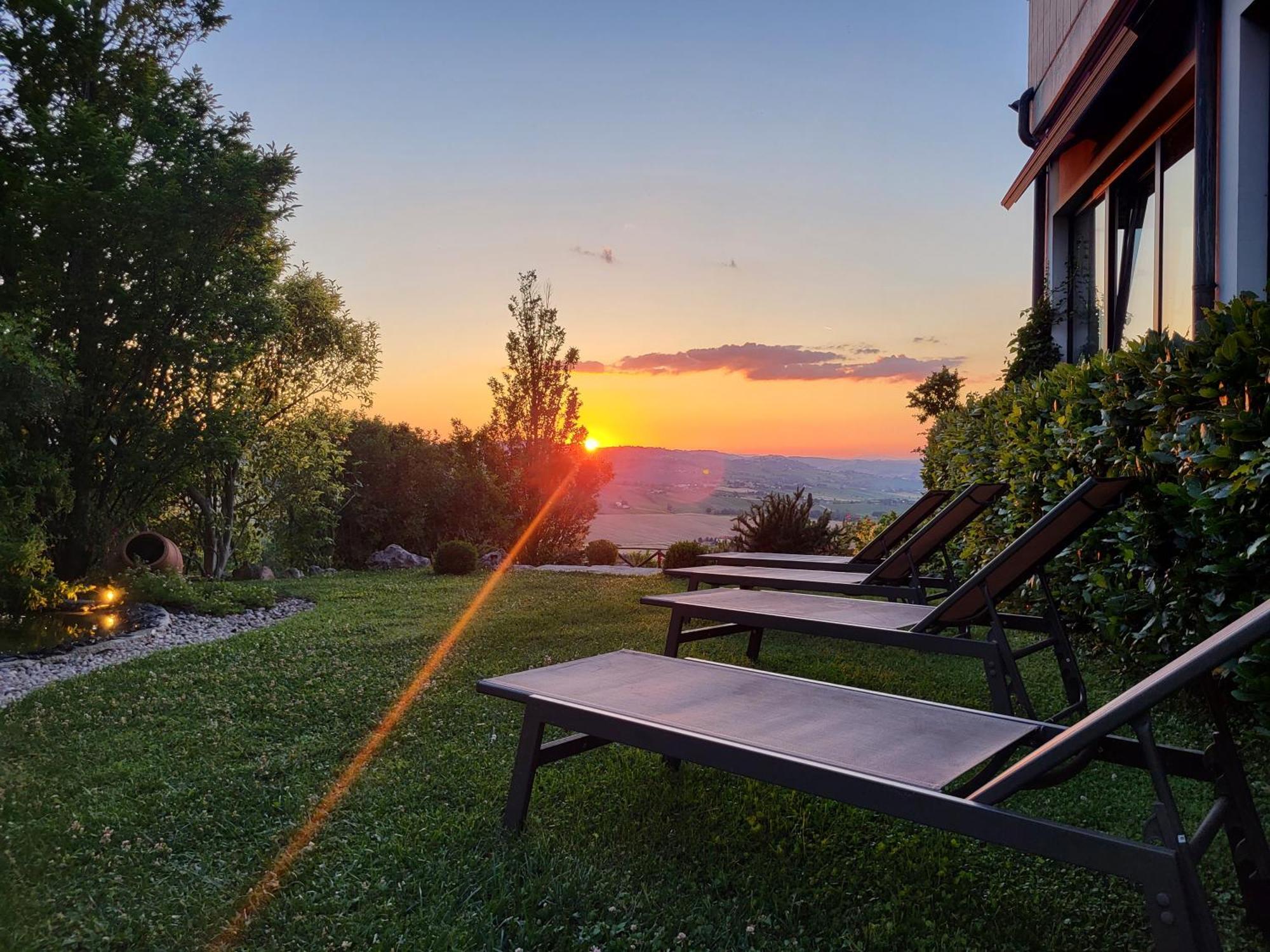 Bellavista Suite Spa Staffolo Esterno foto